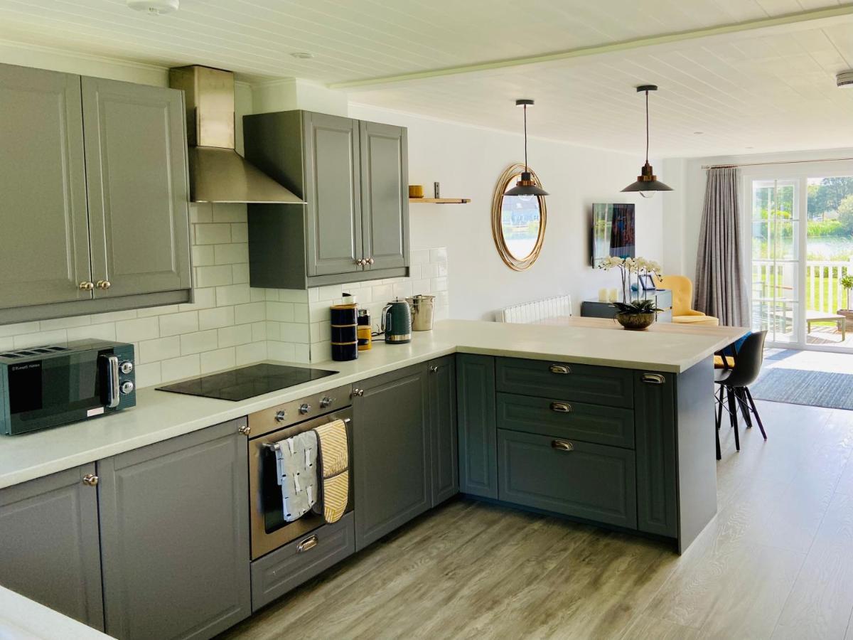 Holiday home Lakehouse, 36 Isis Cirencester