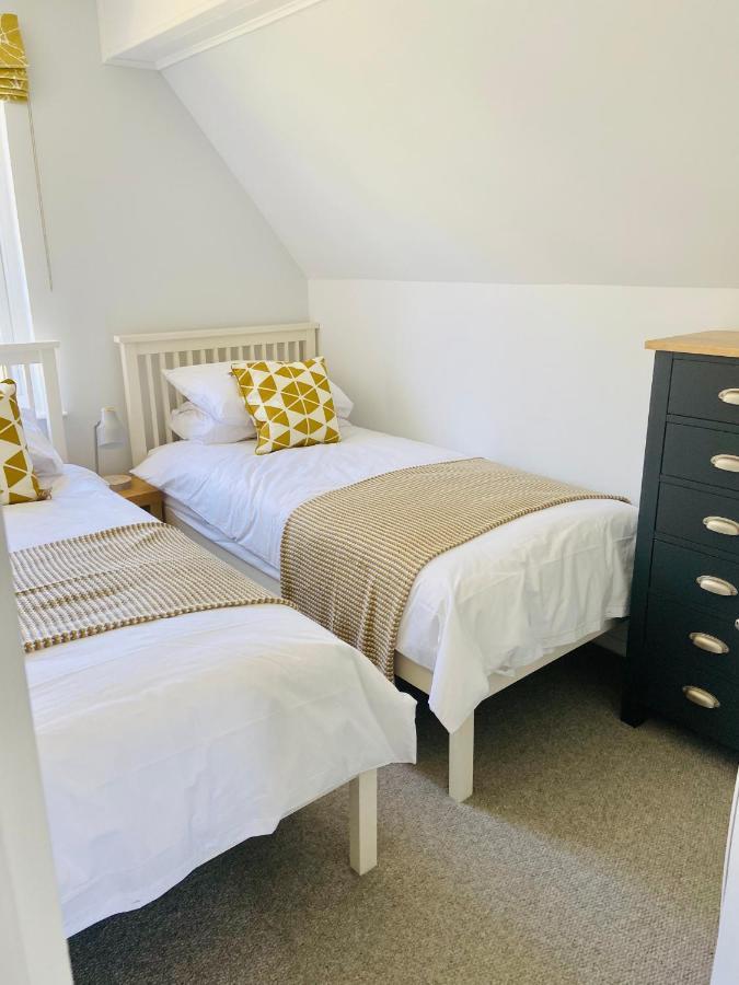 Lakehouse, 36 Isis Holiday home *