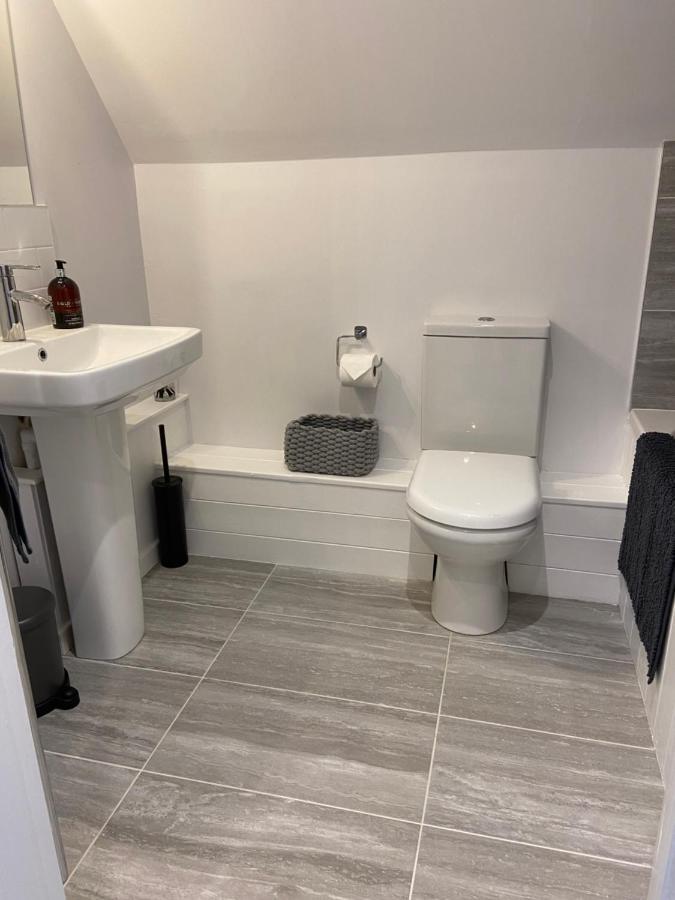 Lakehouse, 36 Isis Cirencester